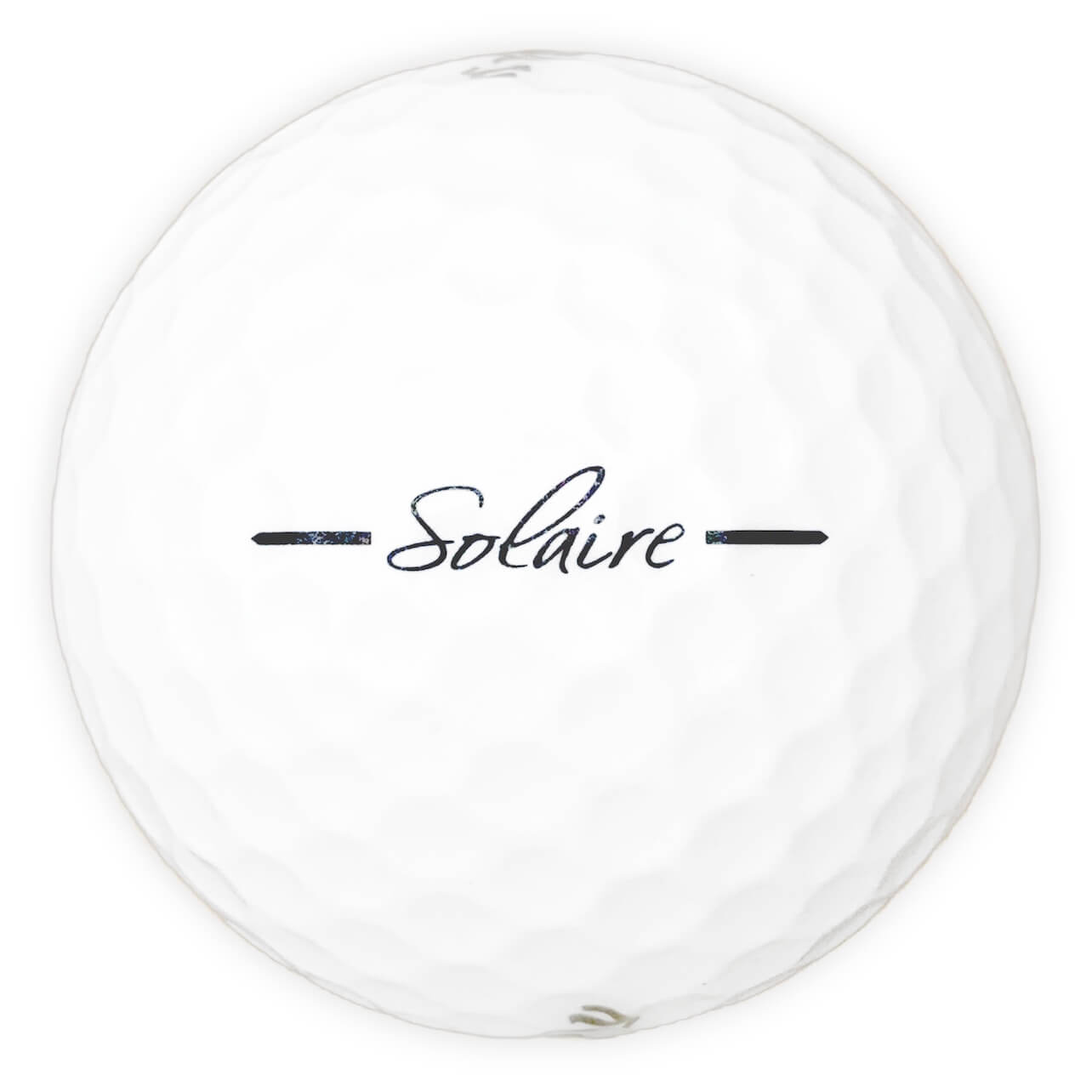 Närbild på en Solaire golfboll