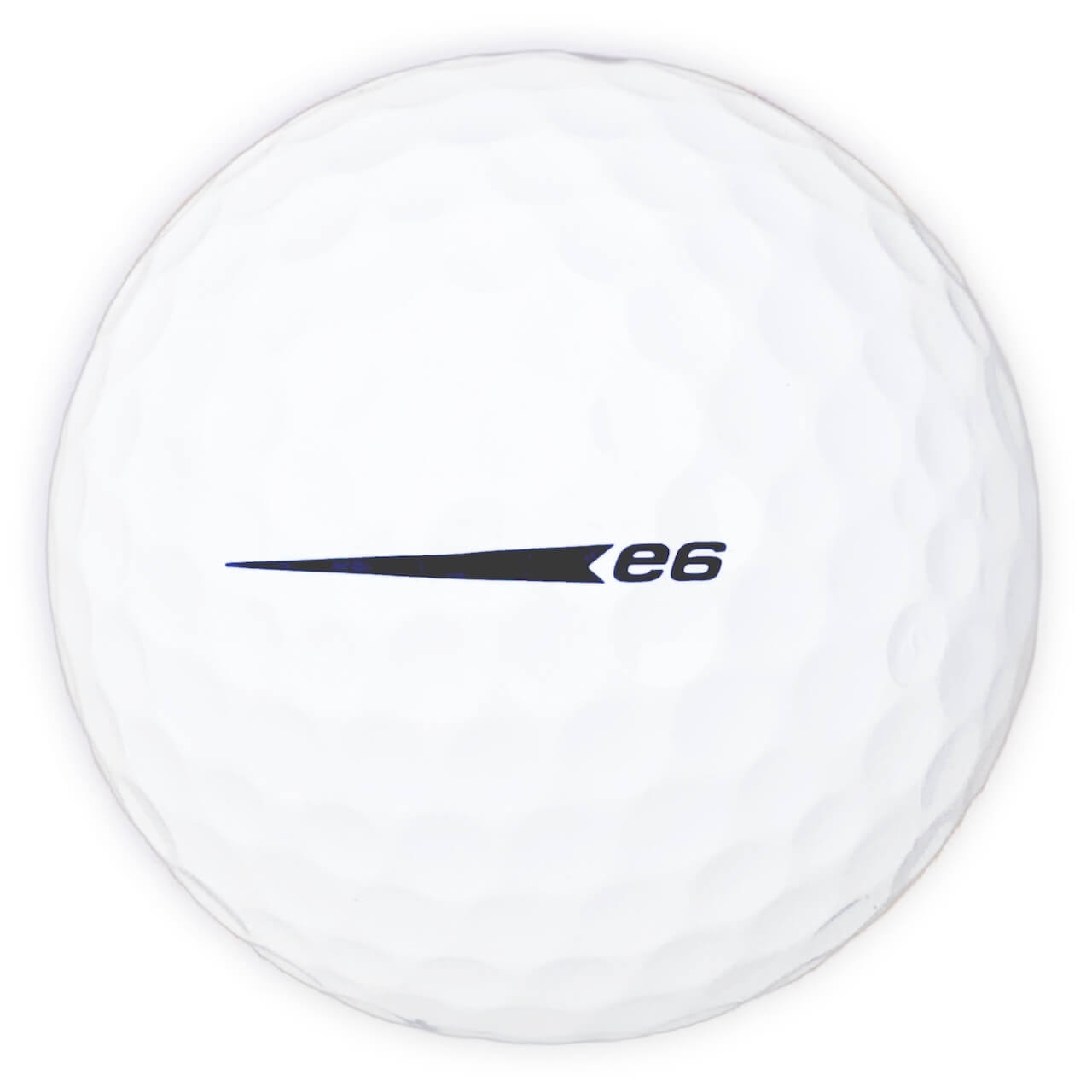 Närbild på en Bridgestone E6 golfboll
